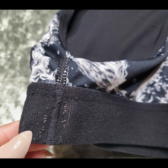 Champion Marble Print Sports Bra - Picture 3 of 5